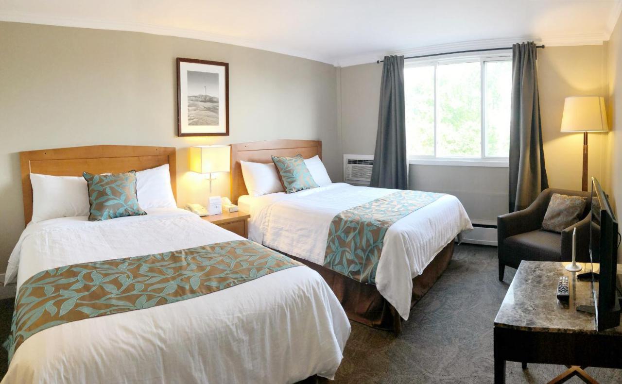 Seasons Inn Halifax Bagian luar foto