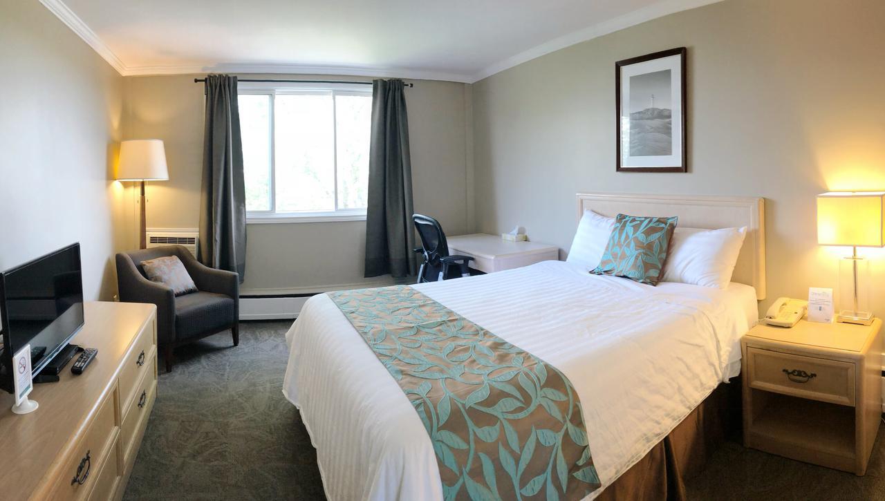 Seasons Inn Halifax Bagian luar foto